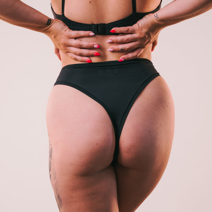 Taille Haute Cheeky Ultra Smooth