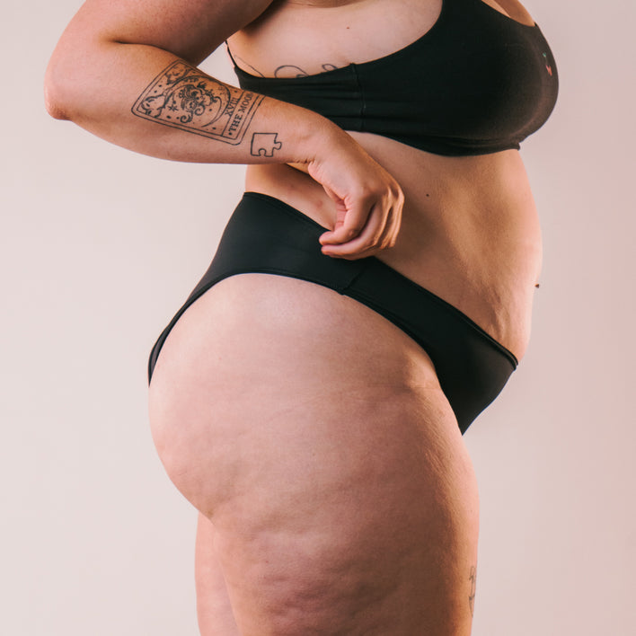 Taille Haute Cheeky Ultra Smooth